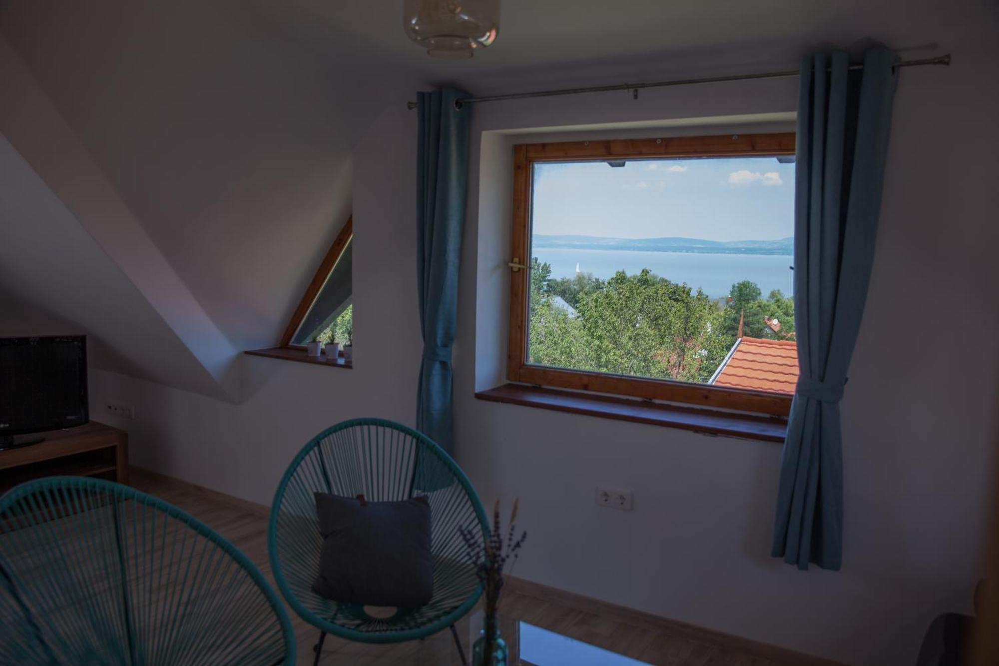 Lakeview Residence Balaton Балатонсарсо Екстер'єр фото
